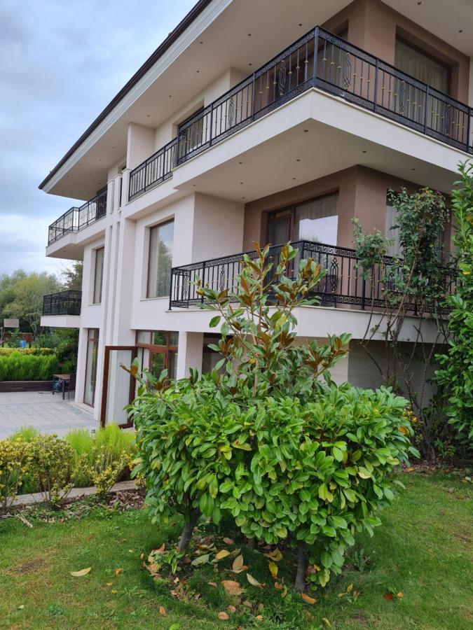Guesthouse Green Fields Garmen Exterior foto