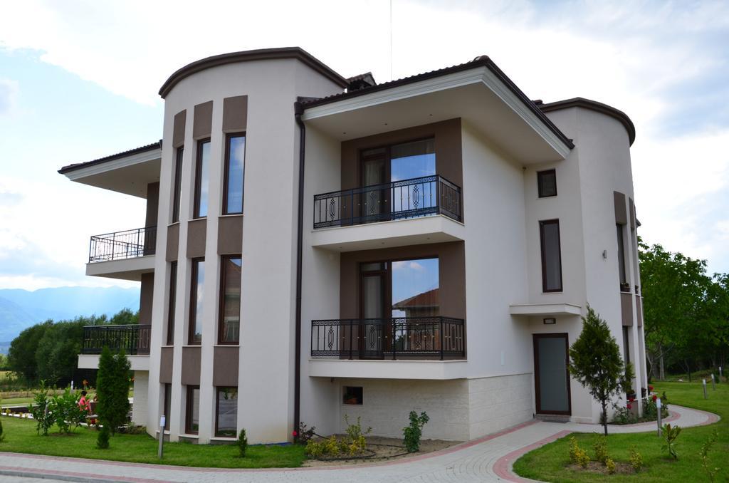 Guesthouse Green Fields Garmen Exterior foto